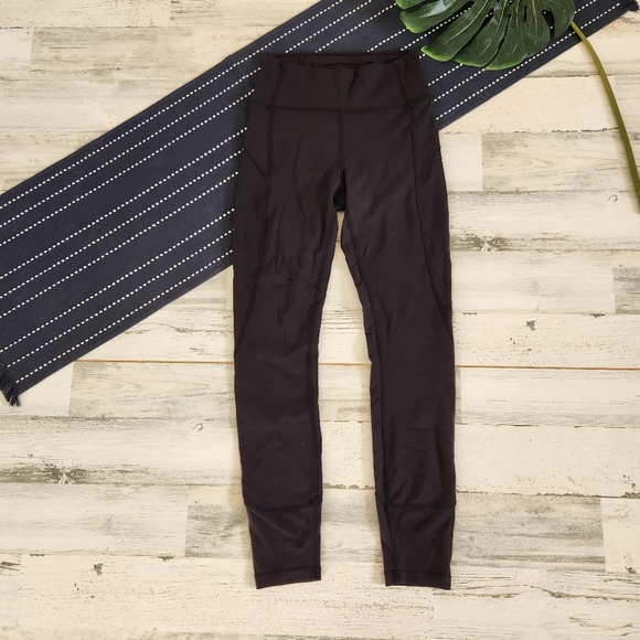 Lululemon In Movement 7/8 Tight Leggings Everlux Black Size 4 - Picture 2 of 9